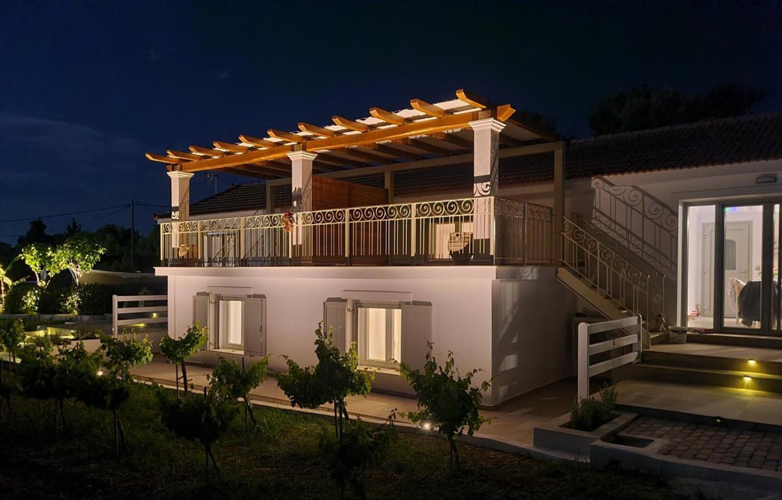 Apollonides Seafront Villa1 Aoede Lixouri Exterior foto